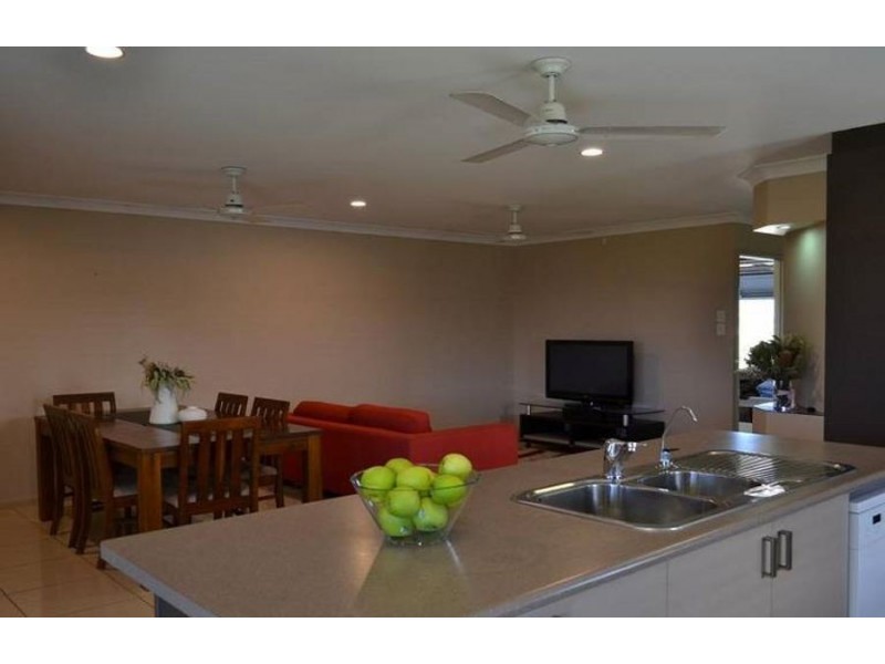 15 Osterlund Place, Burdell QLD 4818