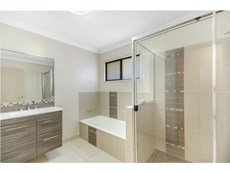 15 Osterlund Place, Burdell QLD 4818