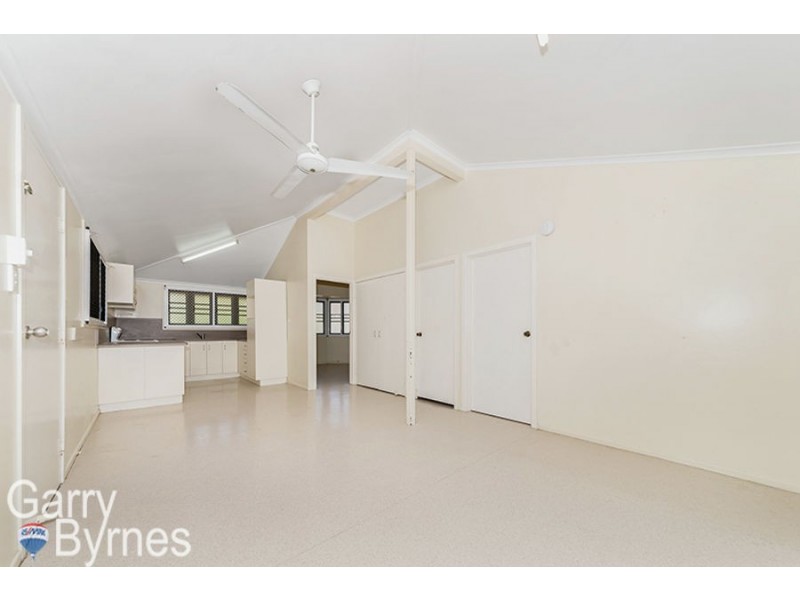 33 Bundock Street, Belgian Gardens QLD 4810