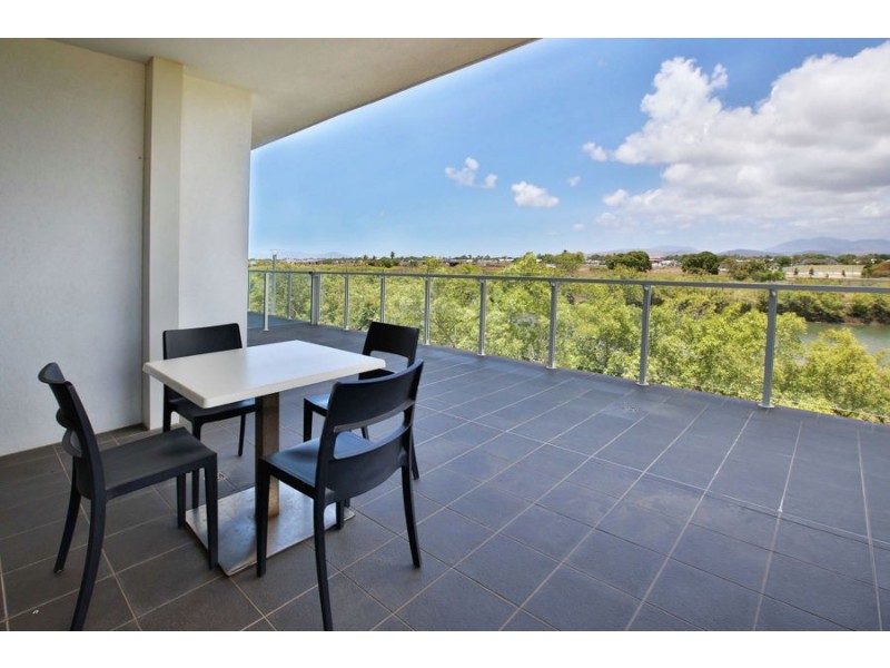 16/2-4 Kingsway Place, Townsville City QLD 4810