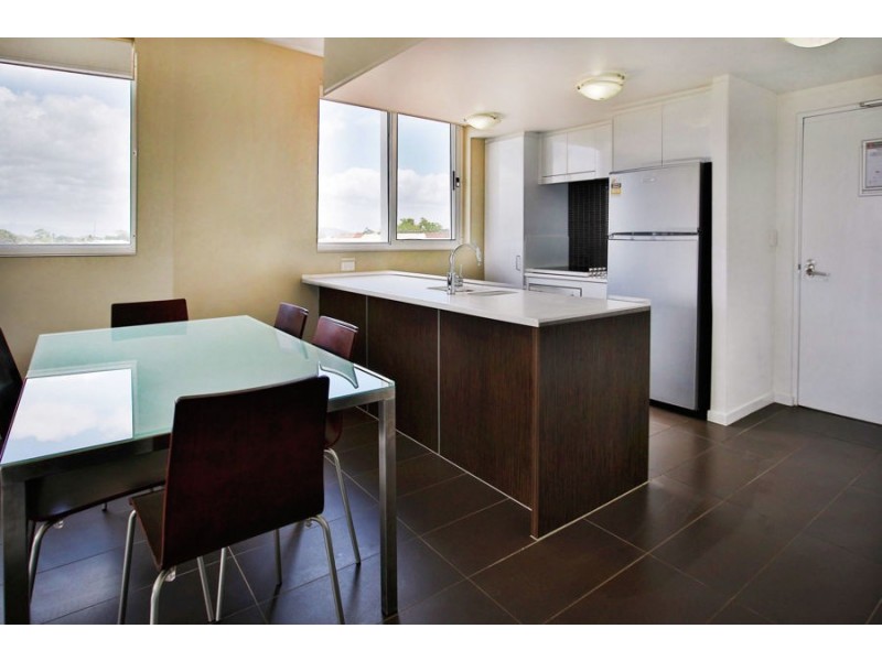 16/2-4 Kingsway Place, Townsville City QLD 4810