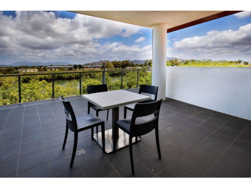 16/2-4 Kingsway Place, Townsville City QLD 4810