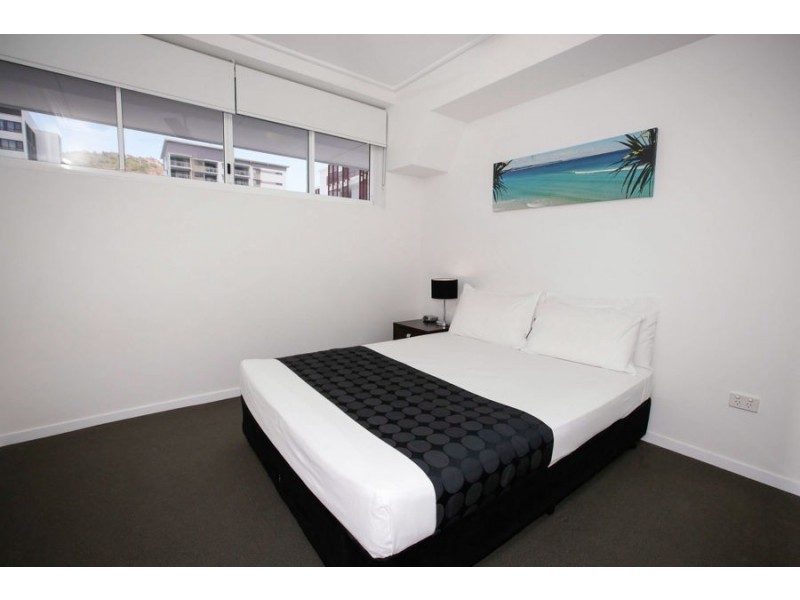 16/2-4 Kingsway Place, Townsville City QLD 4810