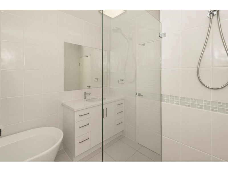 42 The Grange, Shaw QLD 4818