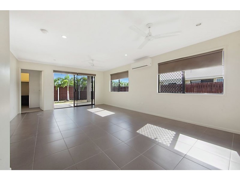 13 Daydream Circuit, Burdell QLD 4818