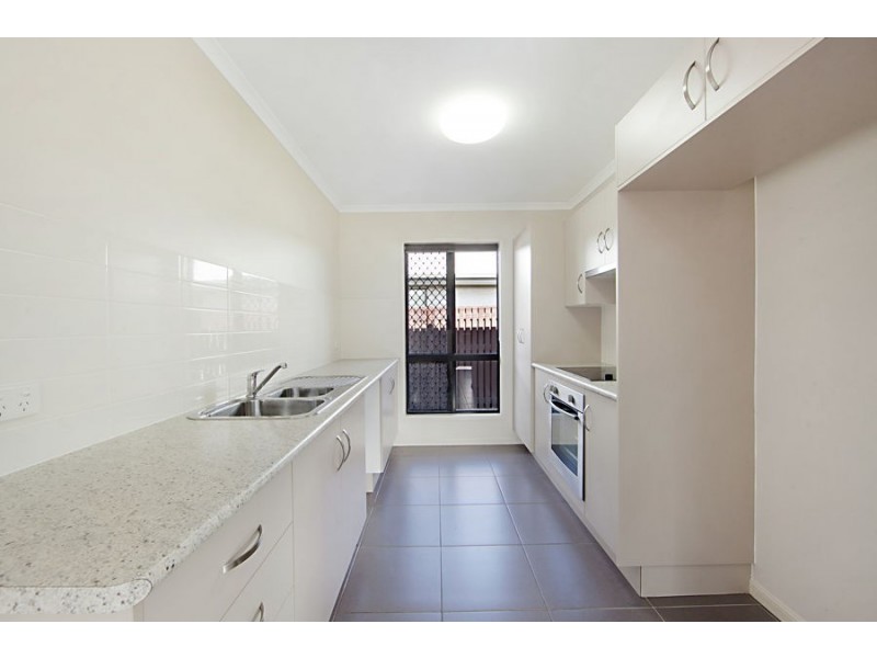 13 Daydream Circuit, Burdell QLD 4818