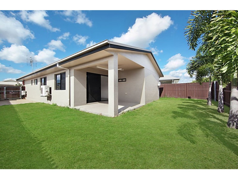 13 Daydream Circuit, Burdell QLD 4818