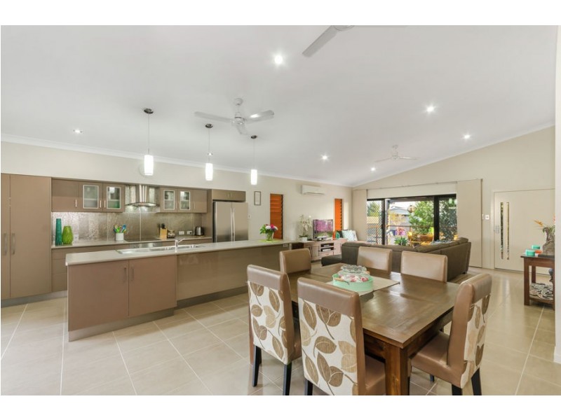 4 Dragon Flower Avenue, Mount Low QLD 4818