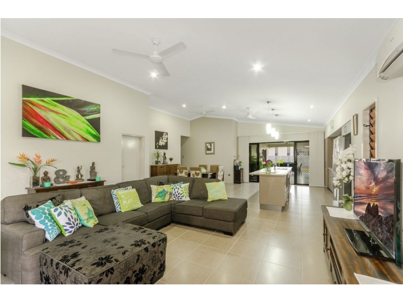 4 Dragon Flower Avenue, Mount Low QLD 4818