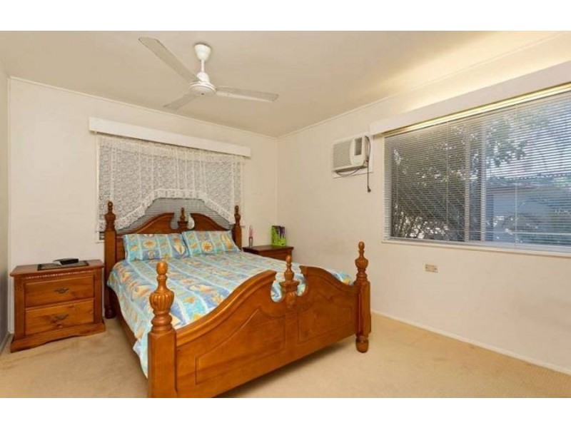 24 Wackett Street, Pallarenda QLD 4810