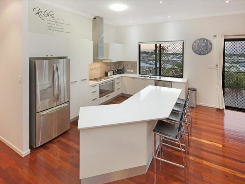 5 Harrier Court, Bushland Beach QLD 4818