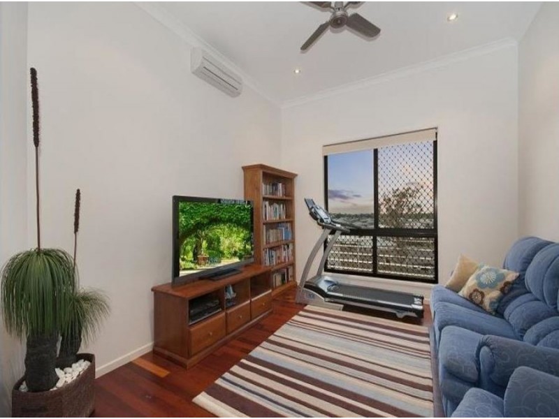 5 Harrier Court, Bushland Beach QLD 4818