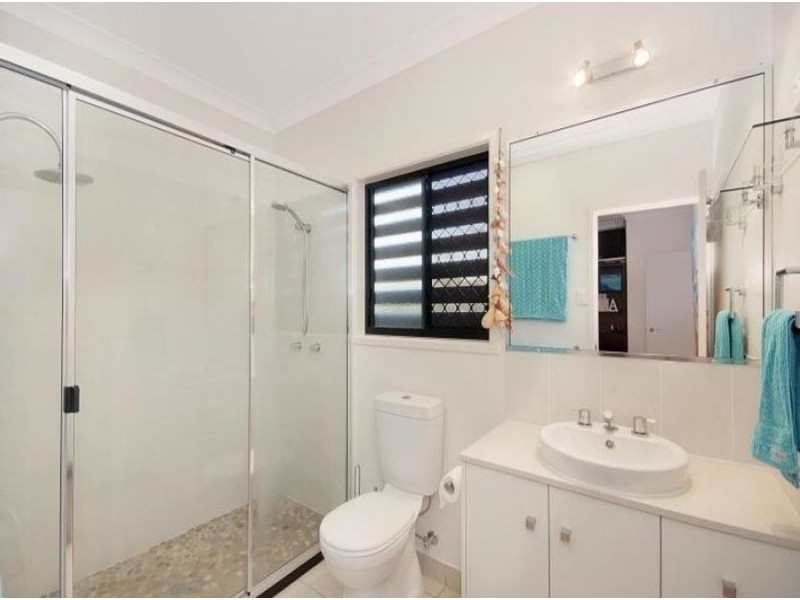 5 Harrier Court, Bushland Beach QLD 4818