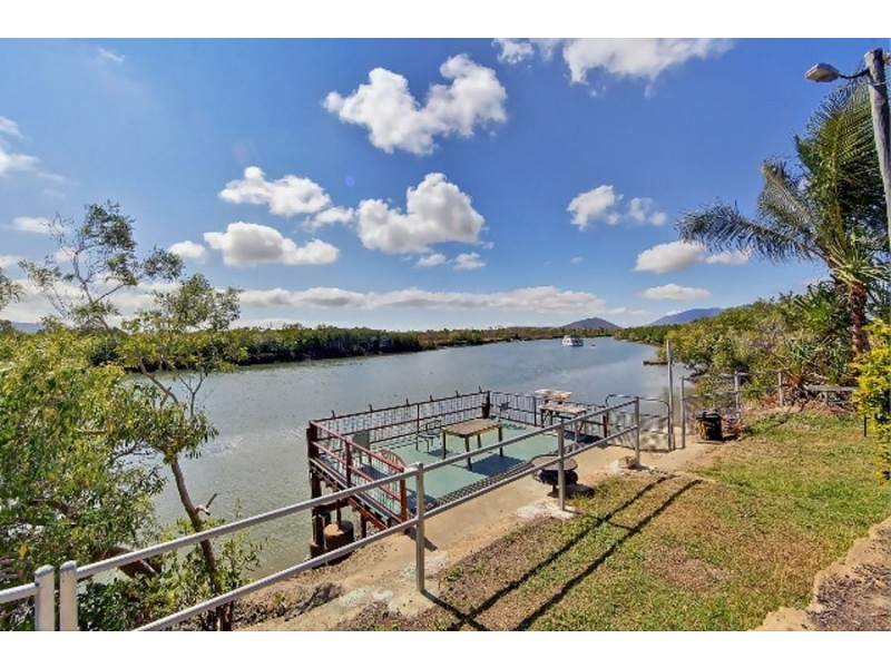 7 Pavia Dr & 8 Molloy Cres, Nome QLD 4816