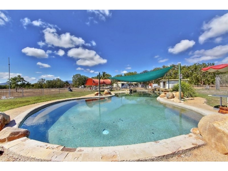 7 Pavia Dr & 8 Molloy Cres, Nome QLD 4816