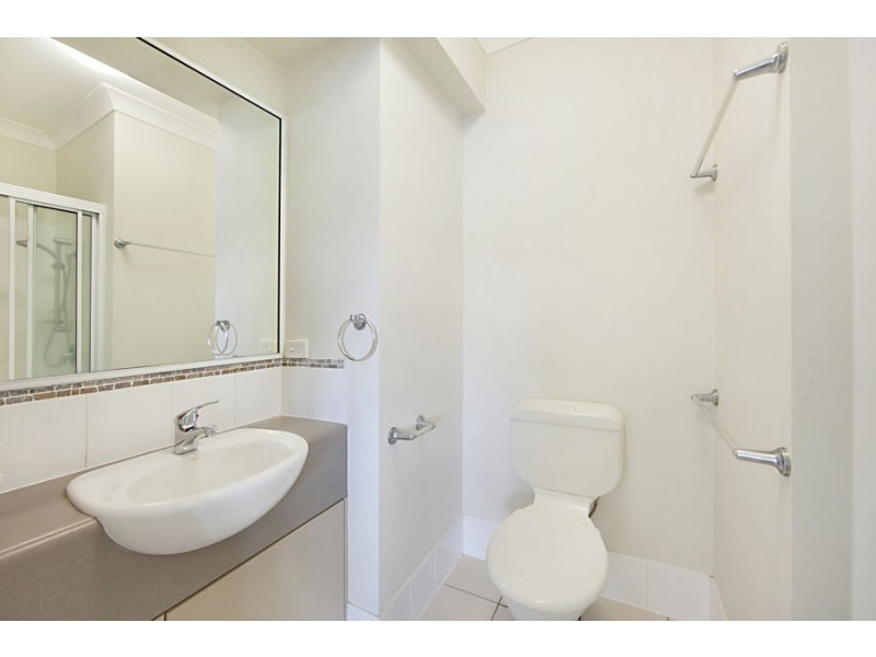 13/12-14 Martinez Avenue, West End QLD 4810