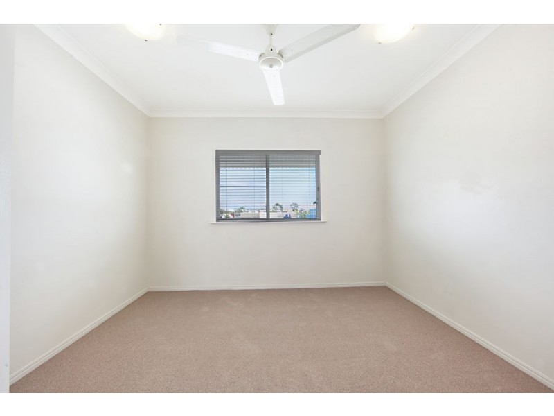 13/12-14 Martinez Avenue, West End QLD 4810