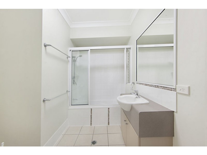 13/12-14 Martinez Avenue, West End QLD 4810