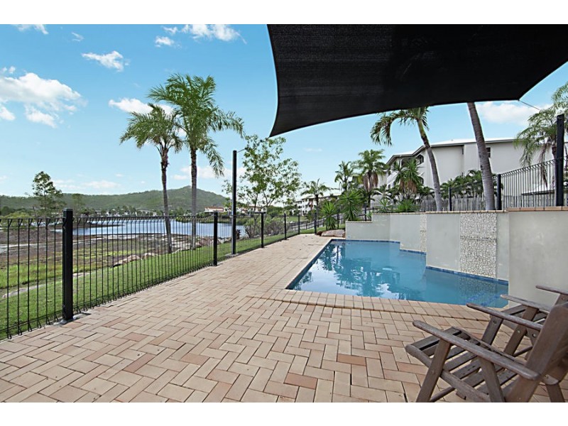 13/12-14 Martinez Avenue, West End QLD 4810