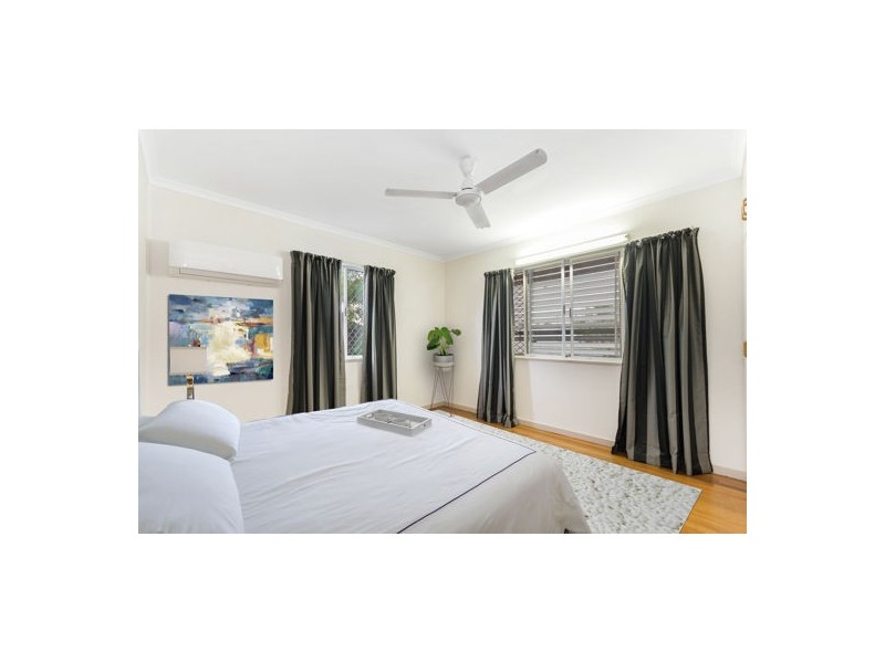 12 Marcus Street, Rasmussen QLD 4815