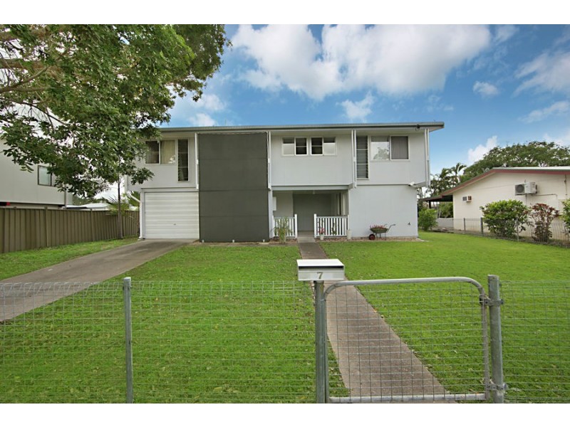 7 Gould Street, Kirwan QLD 4817