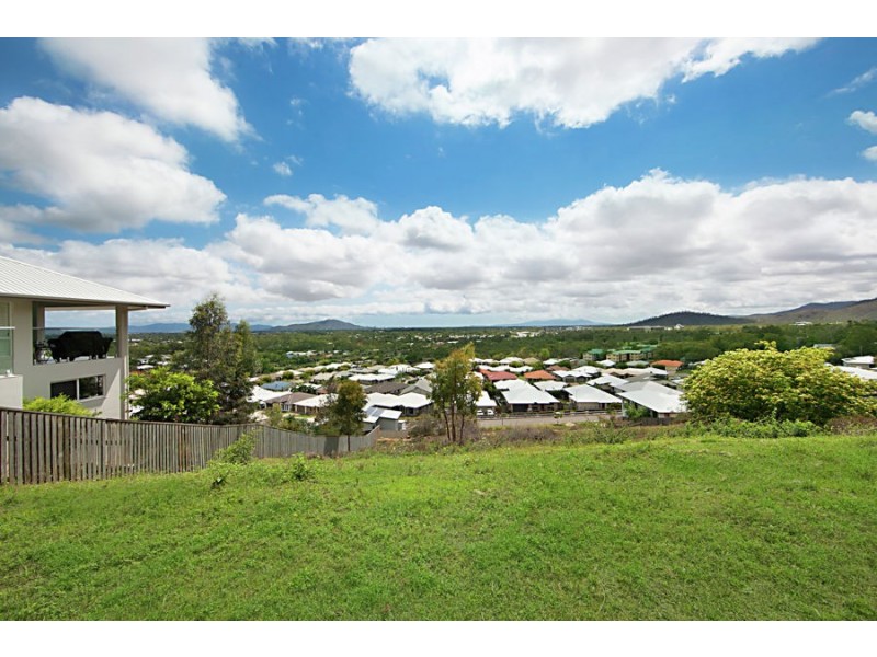 32 Windarra Avenue, Douglas QLD 4814