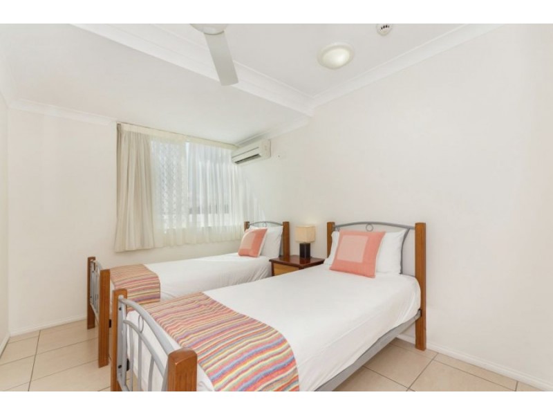 8/7 Mariners Drive, Townsville City QLD 4810