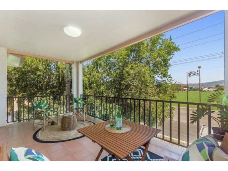 8/2 Macrossan Street, South Townsville QLD 4810