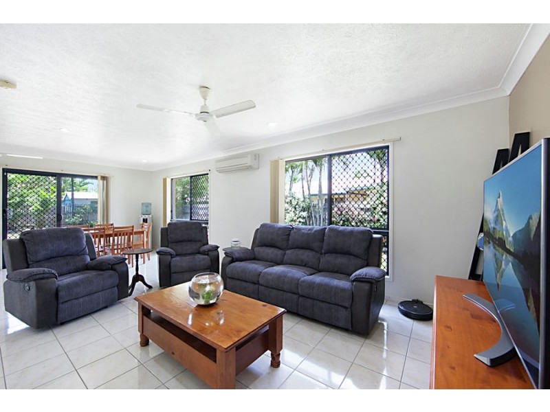 15 Squires Crescent, Kirwan QLD 4817