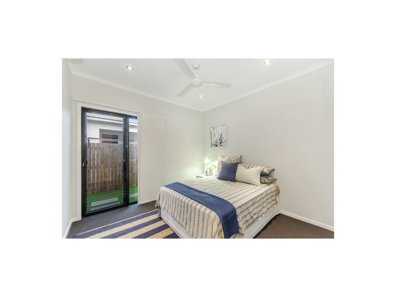 8 Mode Way, Burdell QLD 4818