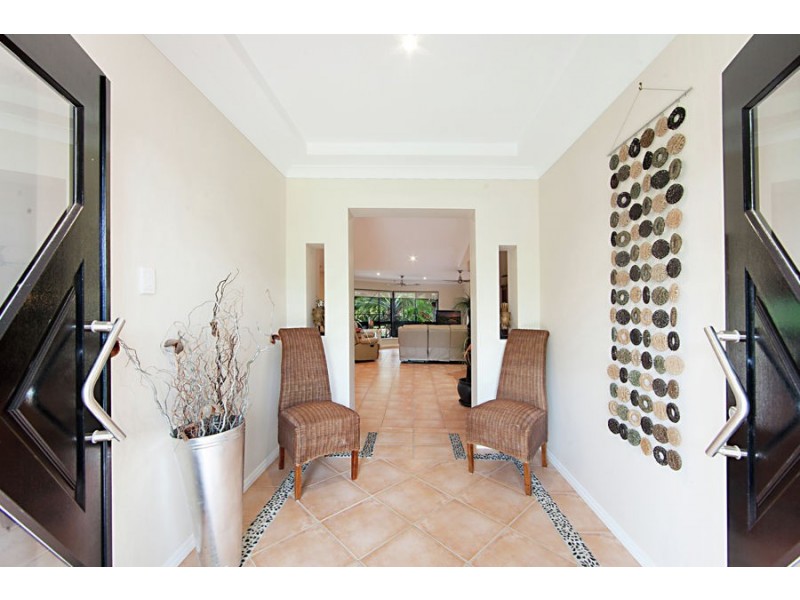 8 Waterside Place, Idalia QLD 4811