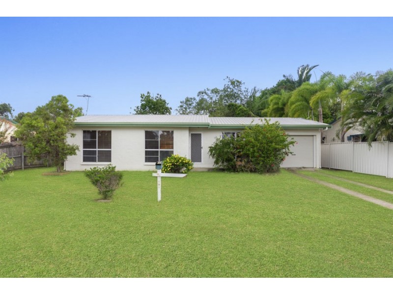 191 Ocean Parade, Balgal Beach QLD 4816