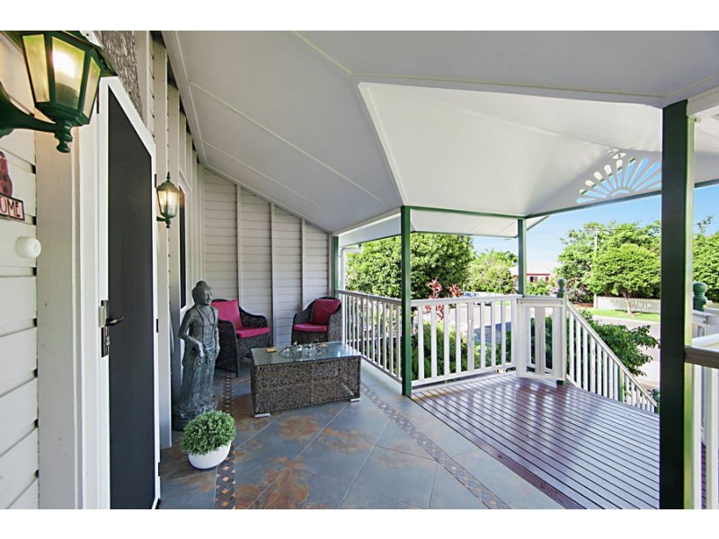 13 Leigh Street, West End QLD 4810