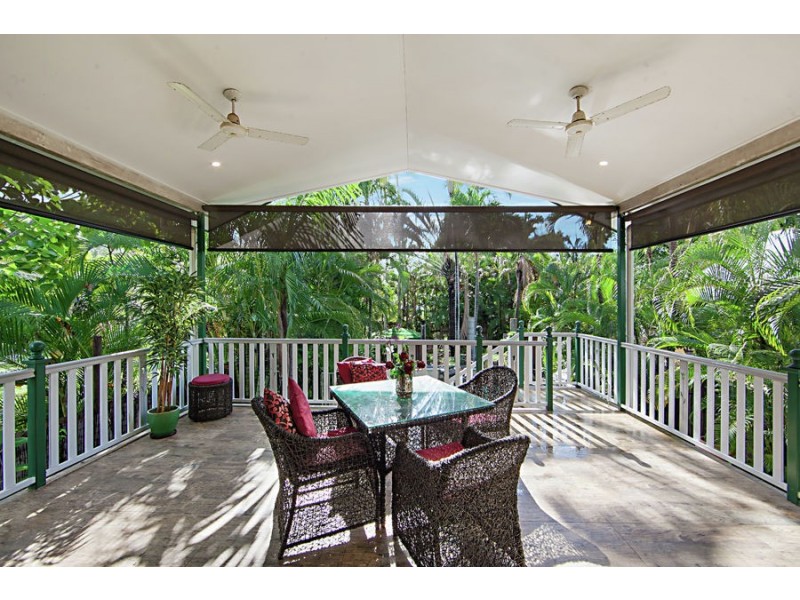 13 Leigh Street, West End QLD 4810