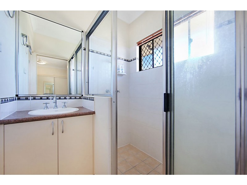 55 Crestbrook Drive, Mount Louisa QLD 4814