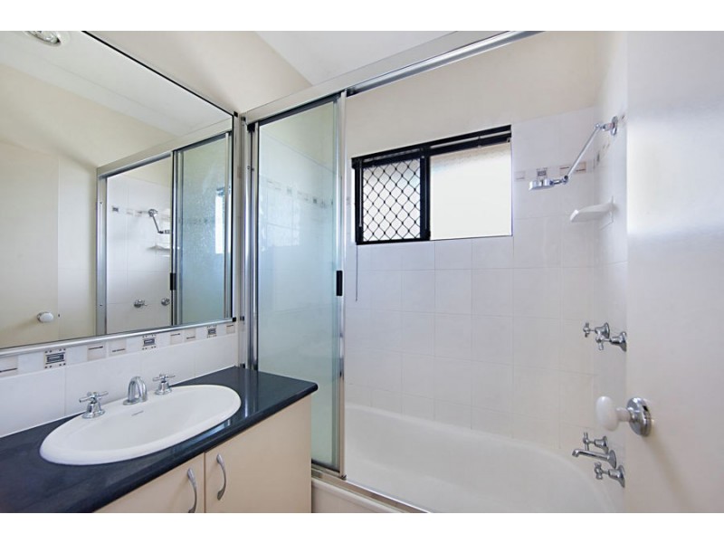 55 Crestbrook Drive, Mount Louisa QLD 4814