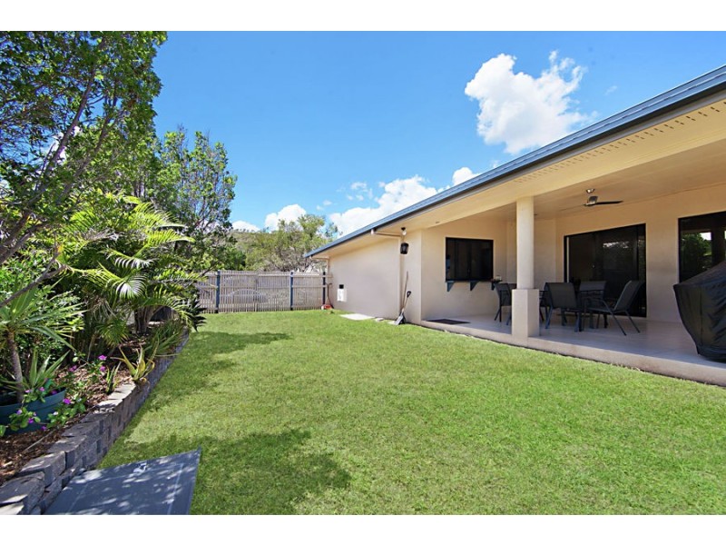 55 Crestbrook Drive, Mount Louisa QLD 4814