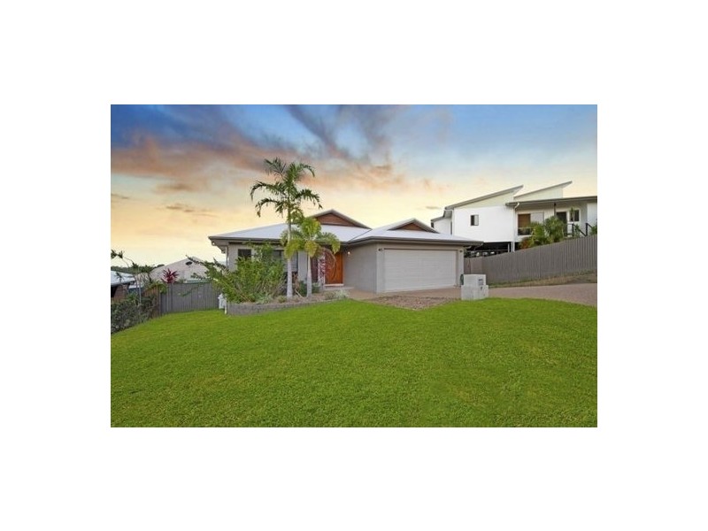 7 Platypus Street, Bushland Beach QLD 4818