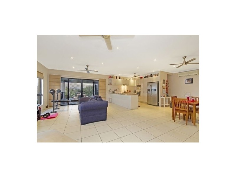 7 Platypus Street, Bushland Beach QLD 4818