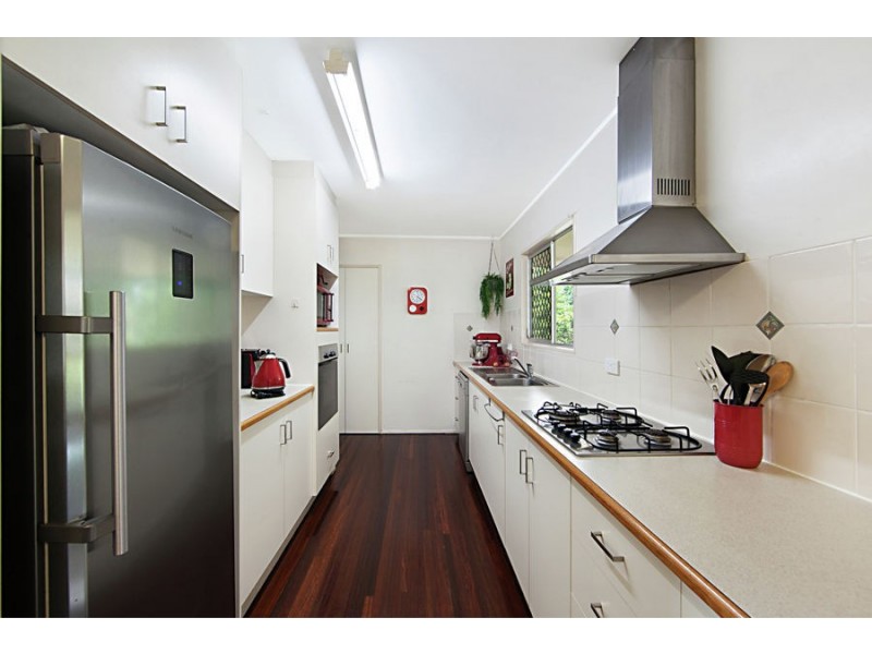 11 Lumeah Street, Cranbrook QLD 4814