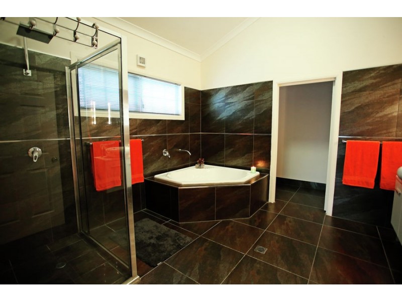 8 John Francis Court, Alice River QLD 4817