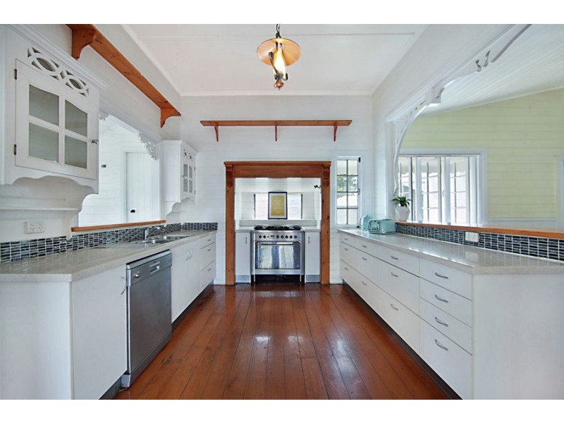 4 Third Street, Railway Estate QLD 4810