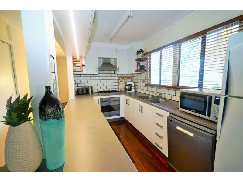 6 Keesing Road, Douglas QLD 4814