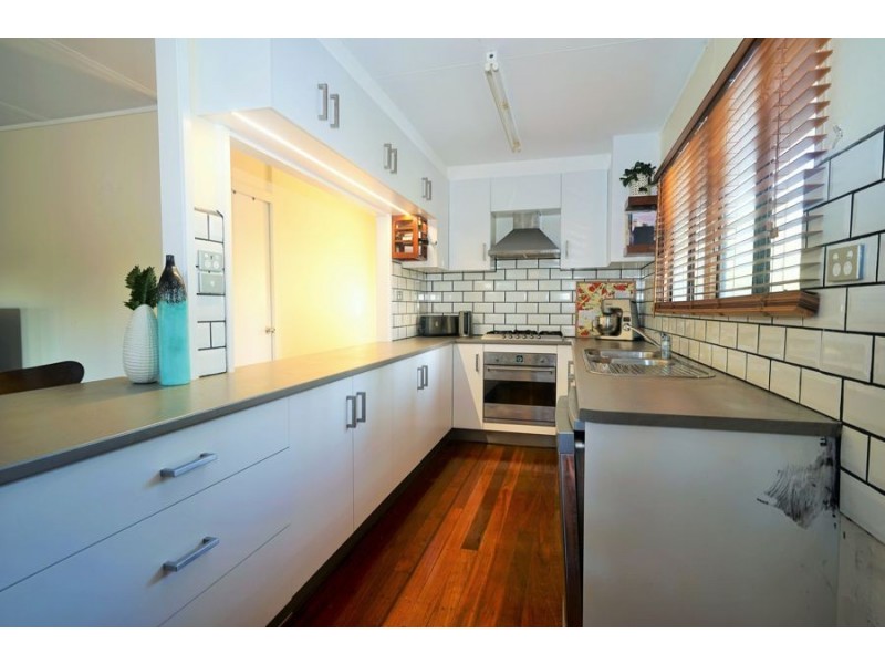 6 Keesing Road, Douglas QLD 4814