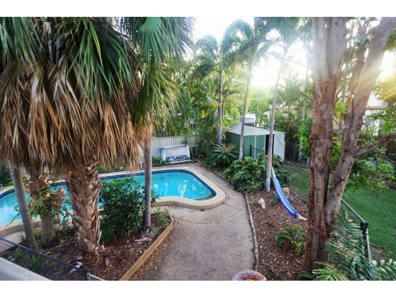 6 Keesing Road, Douglas QLD 4814