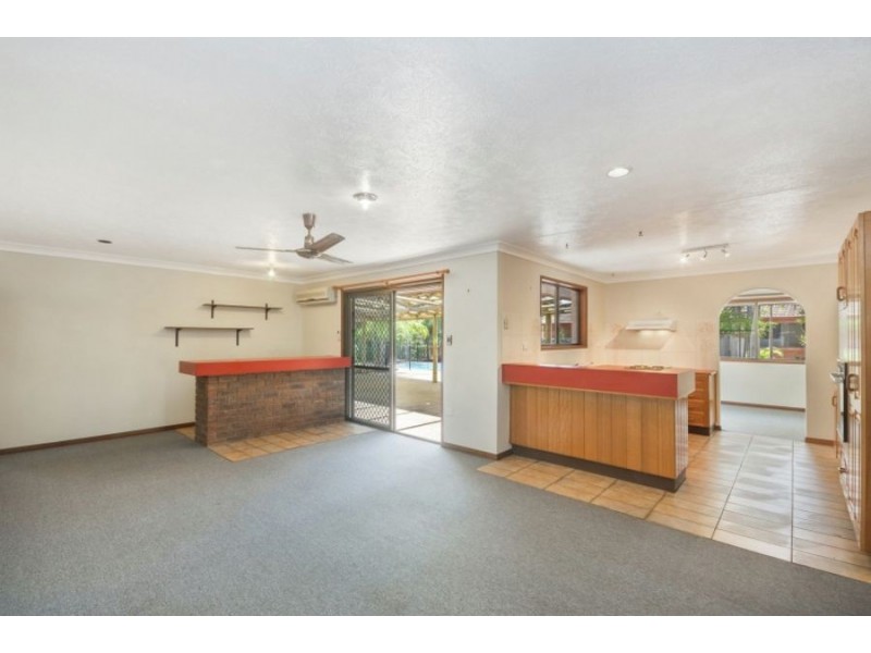 7 Bunya Street, Bushland Beach QLD 4818