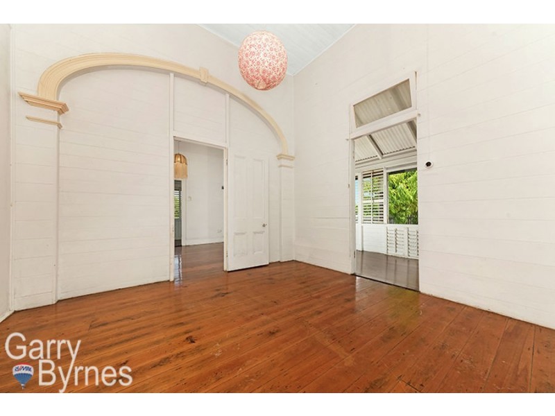 30 Paxton Street, North Ward QLD 4810