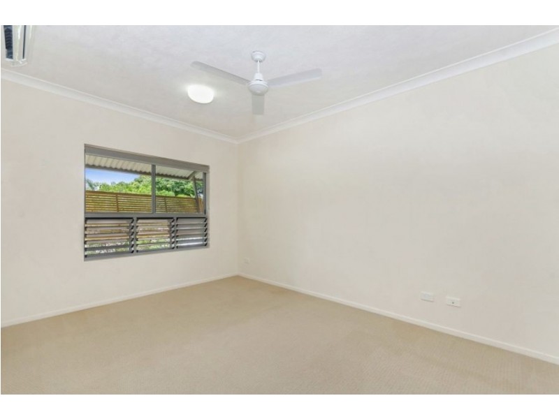 2/11 Crauford Street, West End QLD 4810