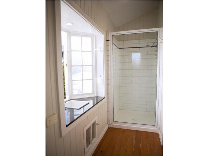 2 Tenth Avenue, Railway Estate QLD 4810