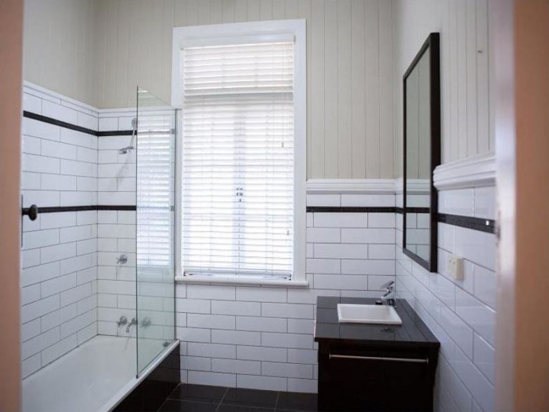 2 Tenth Avenue, Railway Estate QLD 4810